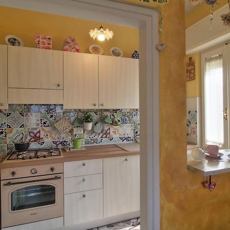 Villa Le Fate Dimora Di Charme Con Piscina Lazise Kültér fotó