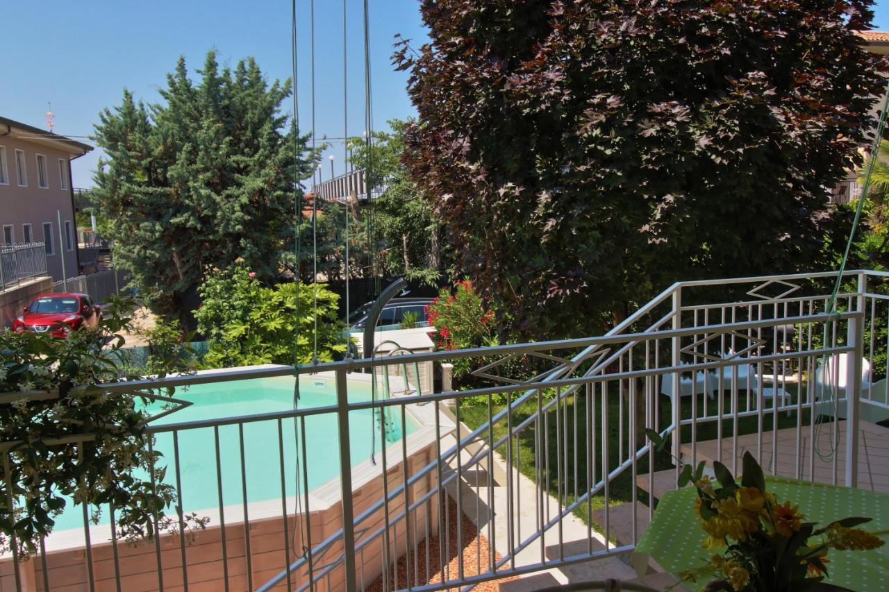 Villa Le Fate Dimora Di Charme Con Piscina Lazise Kültér fotó